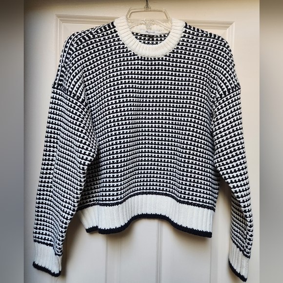 Madewell Textured Stitch Sweater In Black and White, Size Small NWT - Picture 2 of 6